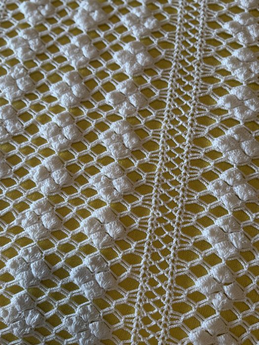 Colcha de renda feita a mao