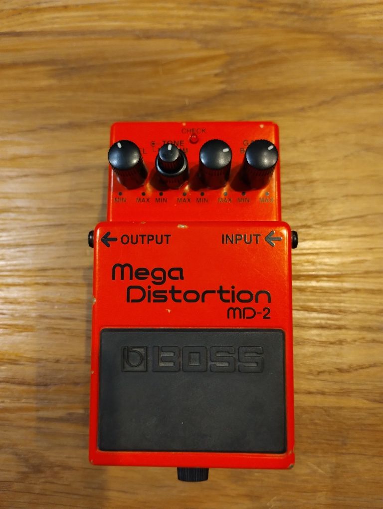 Boss Mega Distortion MD-2 Distortion