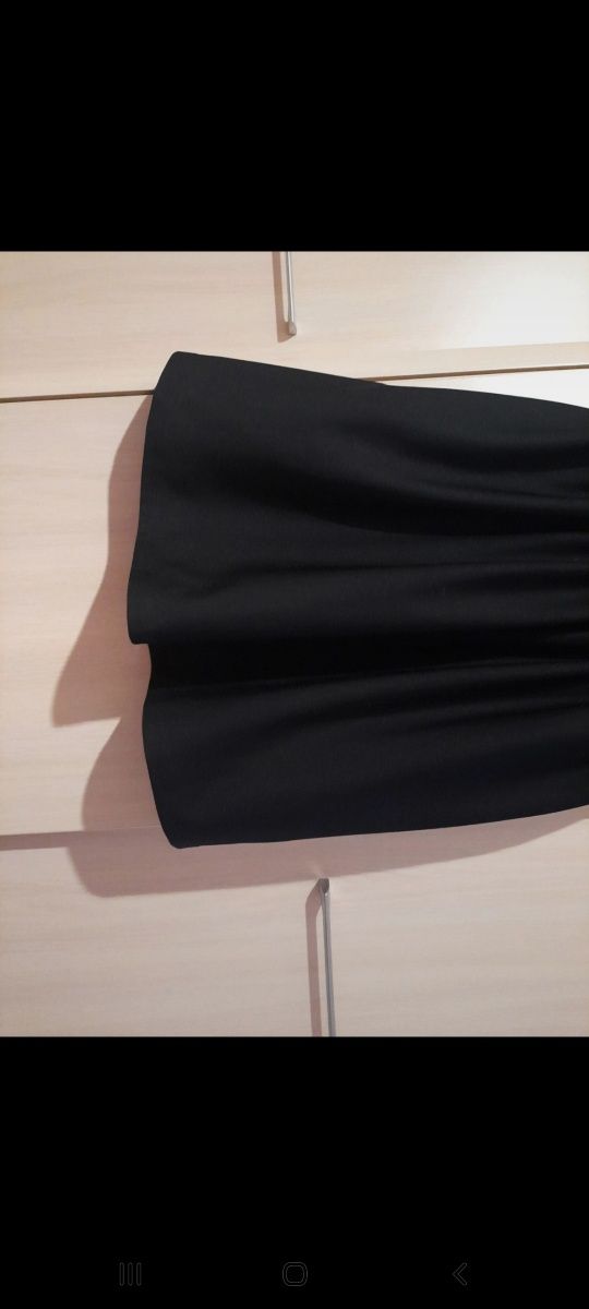 Sukienka czarna z odkrytymi plecami S