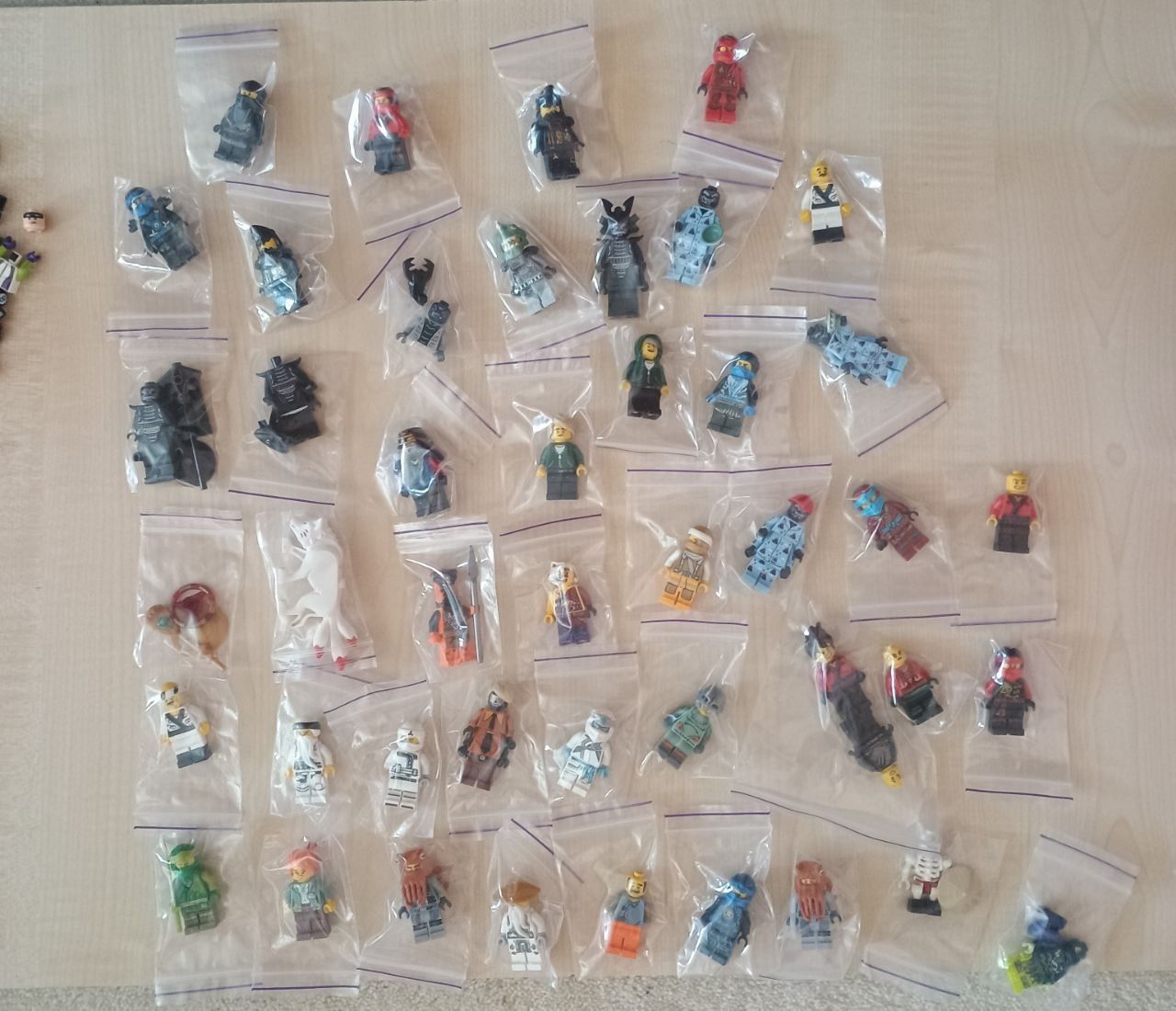 Lego Minifigures Оригінальні Розпродаж!