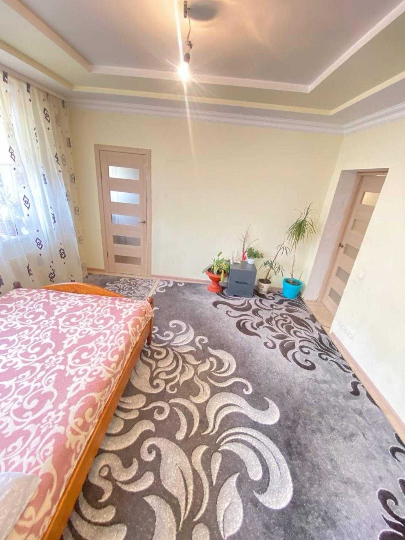 Продаж 2 кімнатної квартири, Радехів