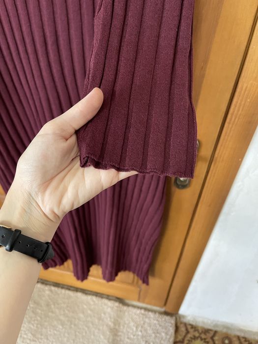 Жіночк плаття в рубчик