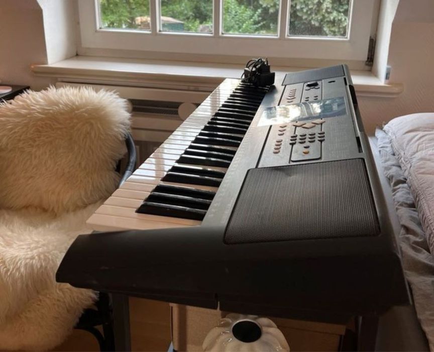 Синтезатор Yamaha psr e-333