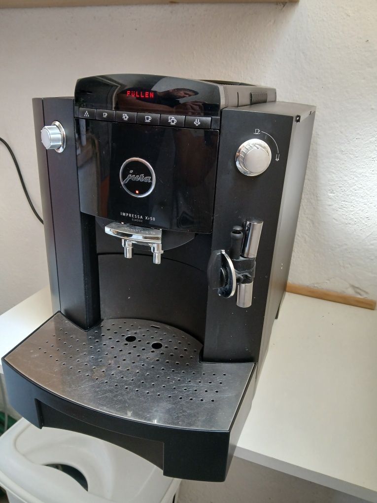 Máquina café Jura Impressa Xf50 classic profissional semi nova