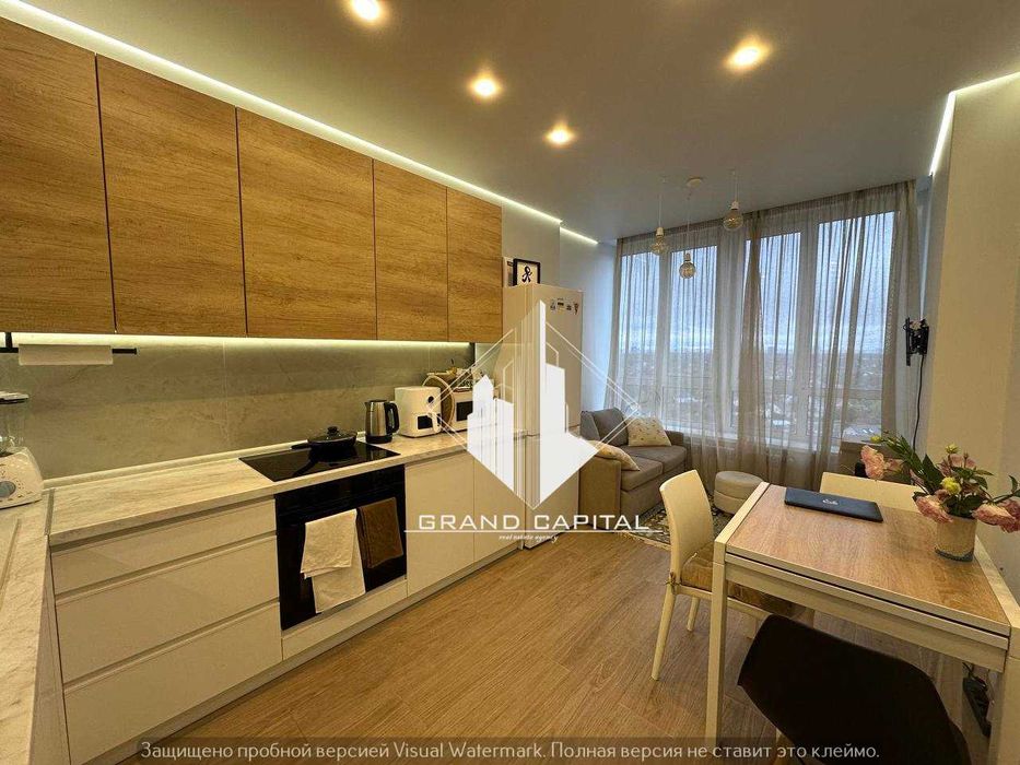 Продам ВИДОВУ 1к квартиру ЖК Каховська/ метро Лівобережна /ГЕНЕРАТОР