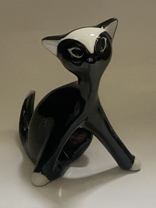 Porcelana prl BOGUCICE figurka kotek