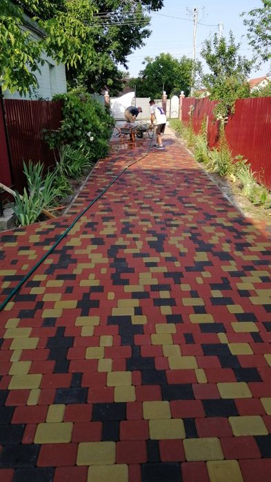 Укладка тротуарной плитки