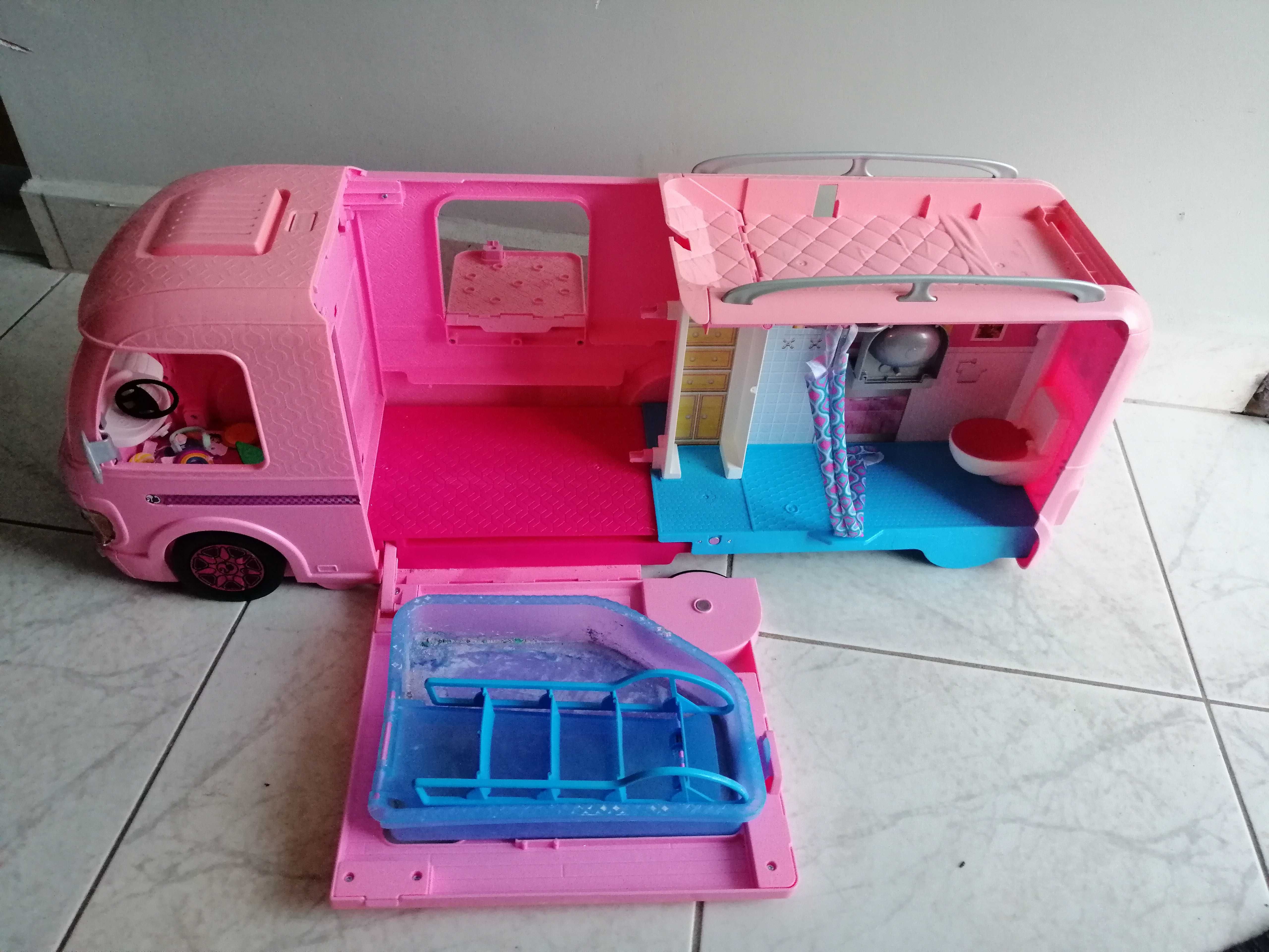 Samochód dla lalki Barbie