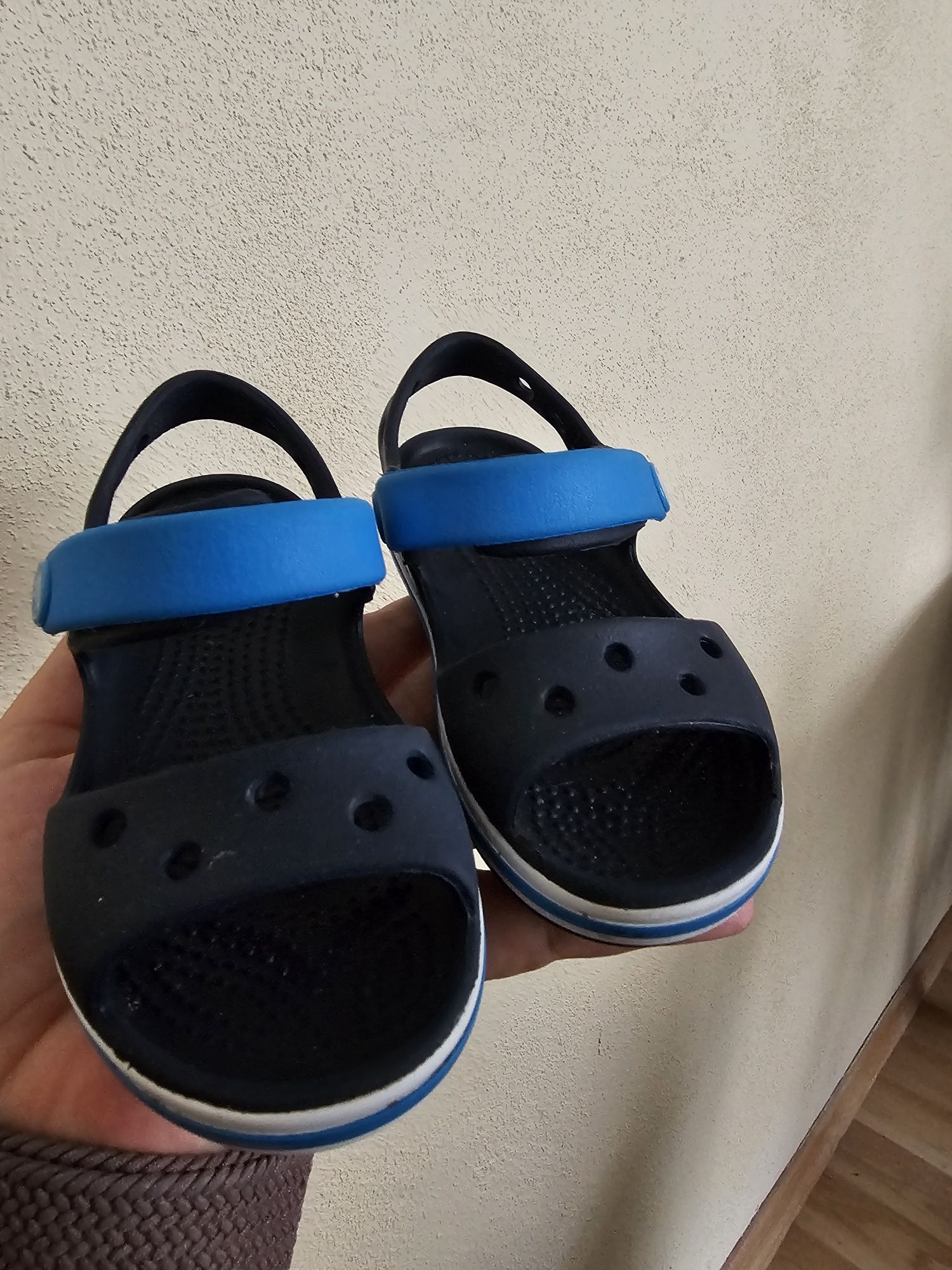 Crocs sandały c7 w świetnym stanie!