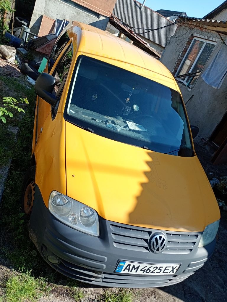 Volkswagen Caddy 2008 року
