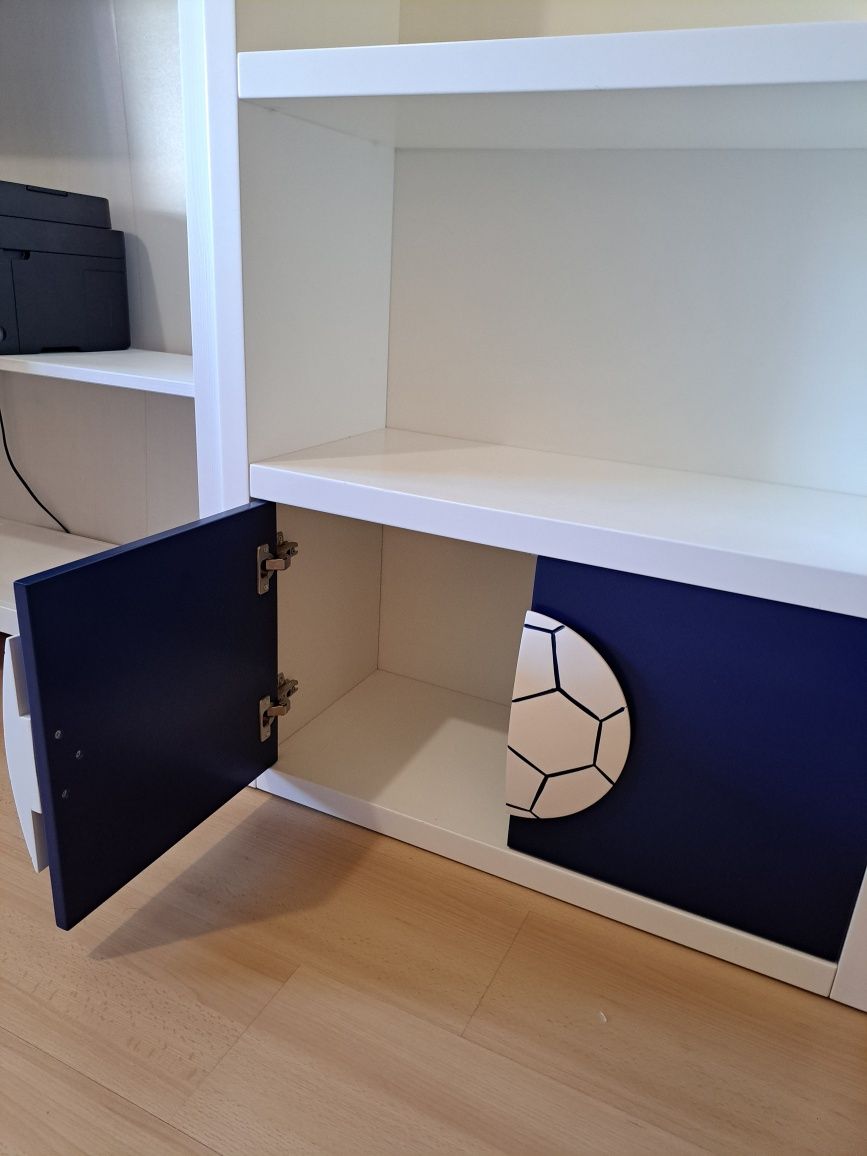 Estante quarto de criança lacado