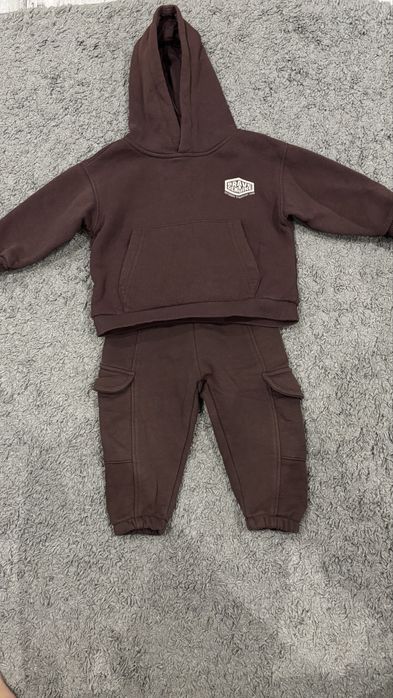 Шоколадний костюм zara
