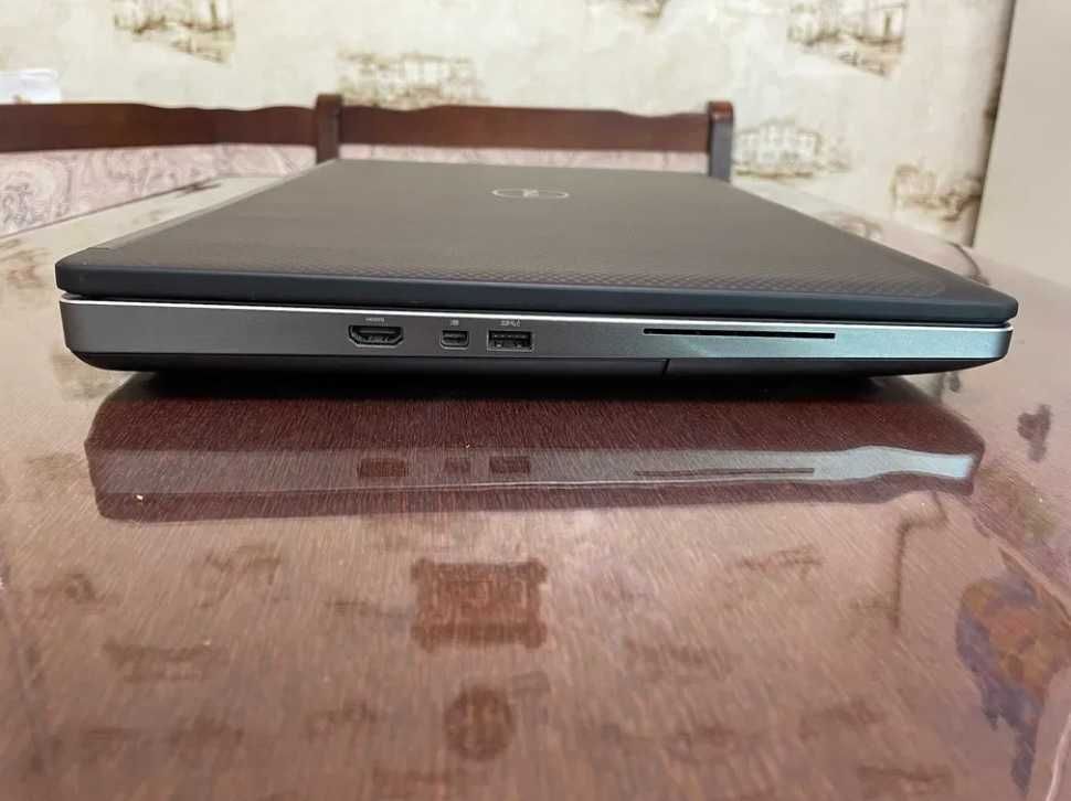 Ноутбук 17" FHD Dell Precision 7710 (i7-6820HQ/16Gb/SSD 256Gb/M3000M)