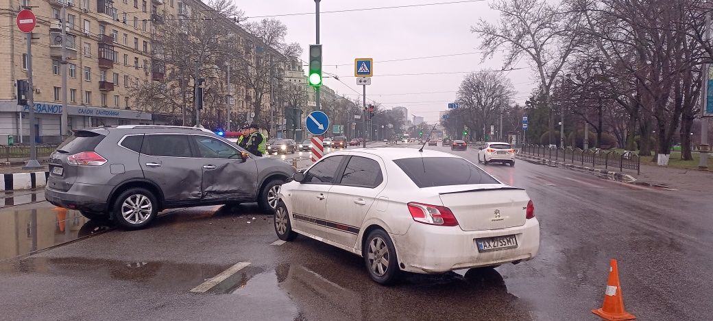 Продам Peugeot 301