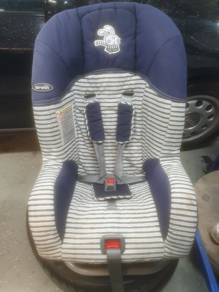 Автомобільне дитяче крісло Brevi 0-18kg