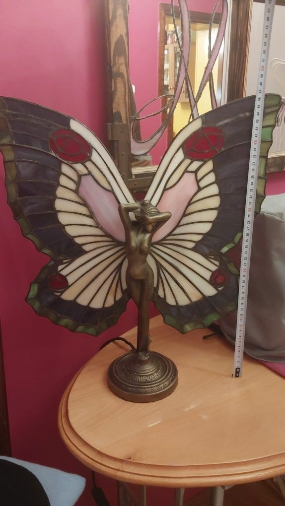 Lampa stołowa witrażowa kobieta motyl styl tiffany