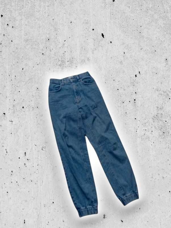 Niebieskie damskie jeansy jogger Sinsay