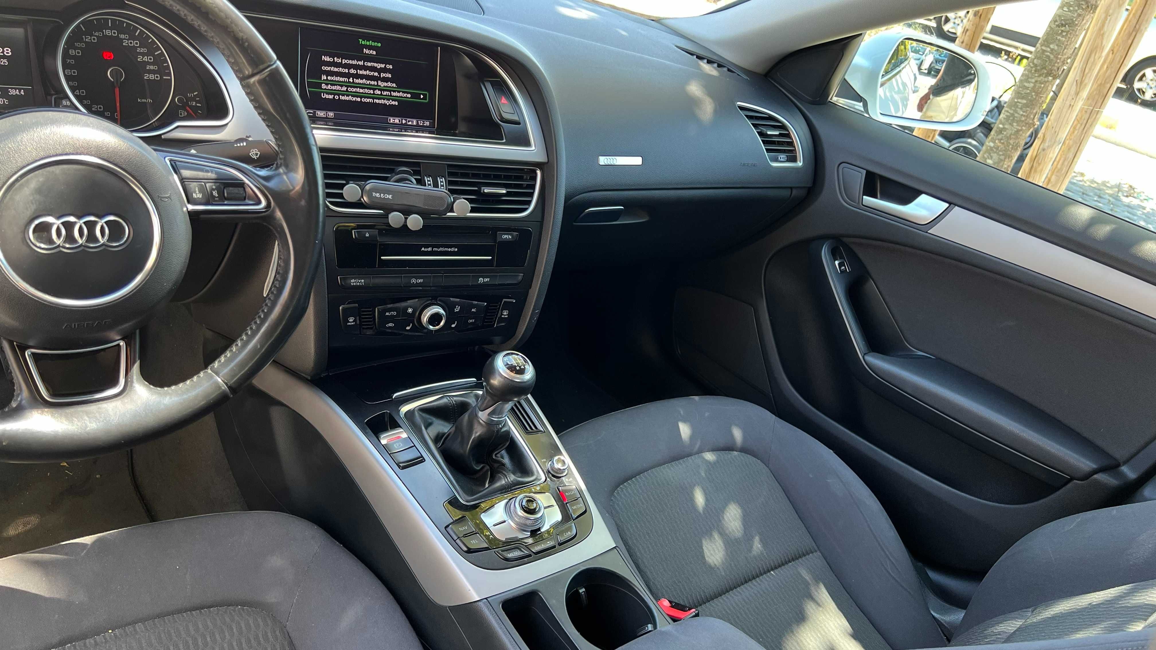Audi A5 Sportback 2.0TDI 177cv-Pneus Novos, Jante 19, Bancos Aquecidos