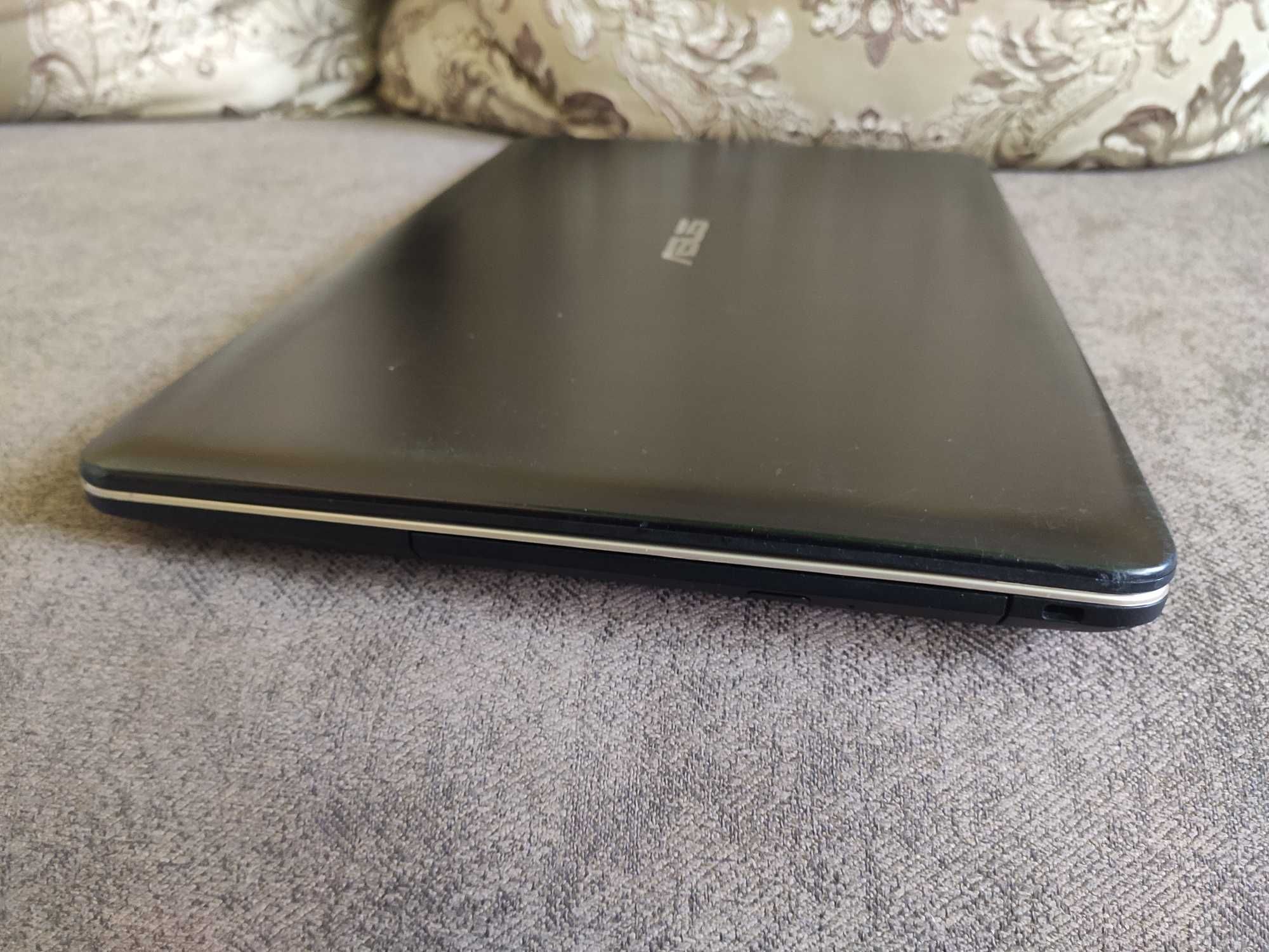 Asus VivoBook Max R541U/Core i5/16Gb DDR4/Nvidia 920MX