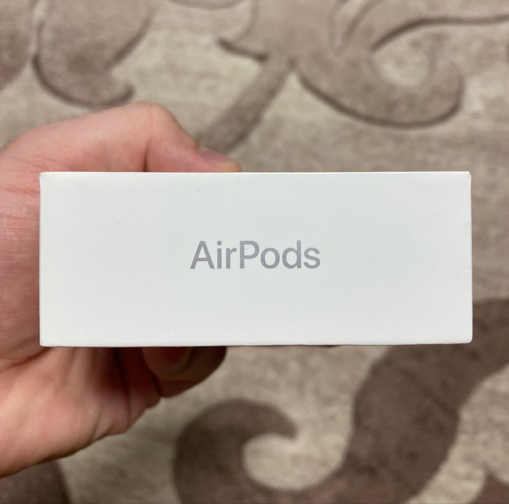 NEW AirPods 4 (non anc)