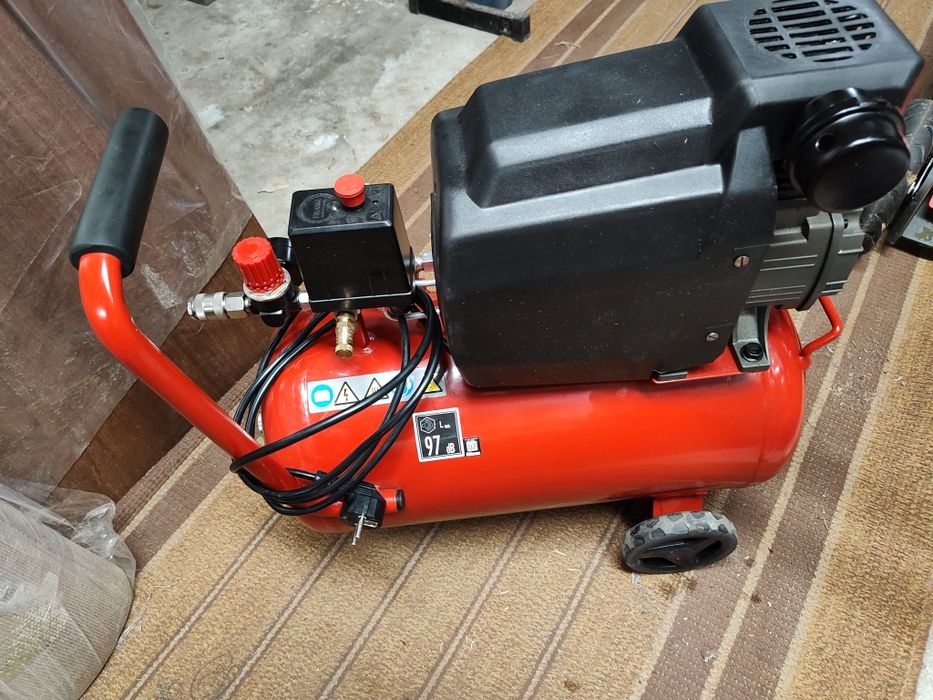 Kompresor Olejowy Einhell TC-AC