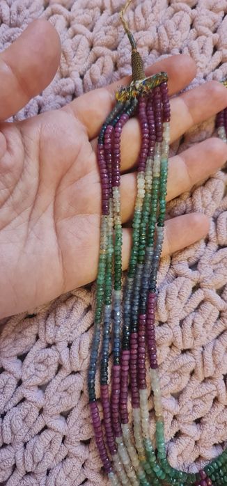 Буси з натурального каміння,мінанкарі