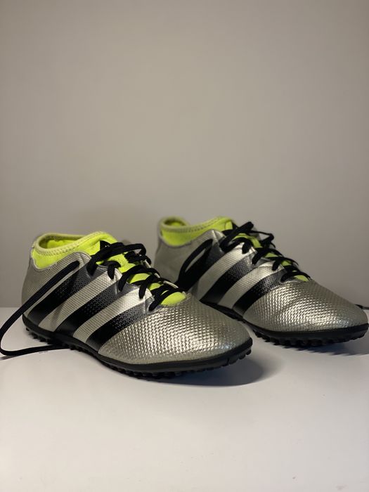 Korki buty piłkarskie turfy Adidas Ace 16.3 r.42