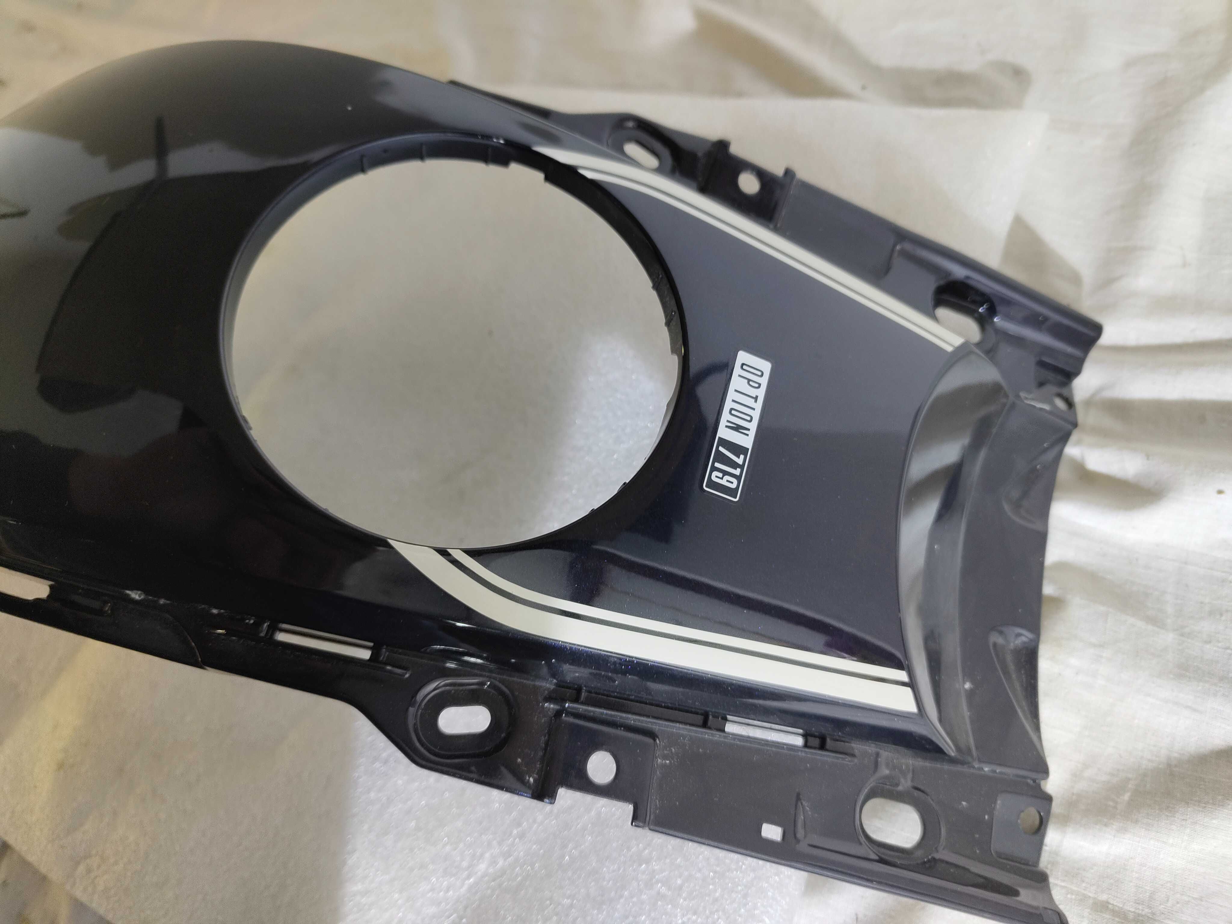 BMW K1600GT GTL osłona zbiornika środek  owiewka na bak