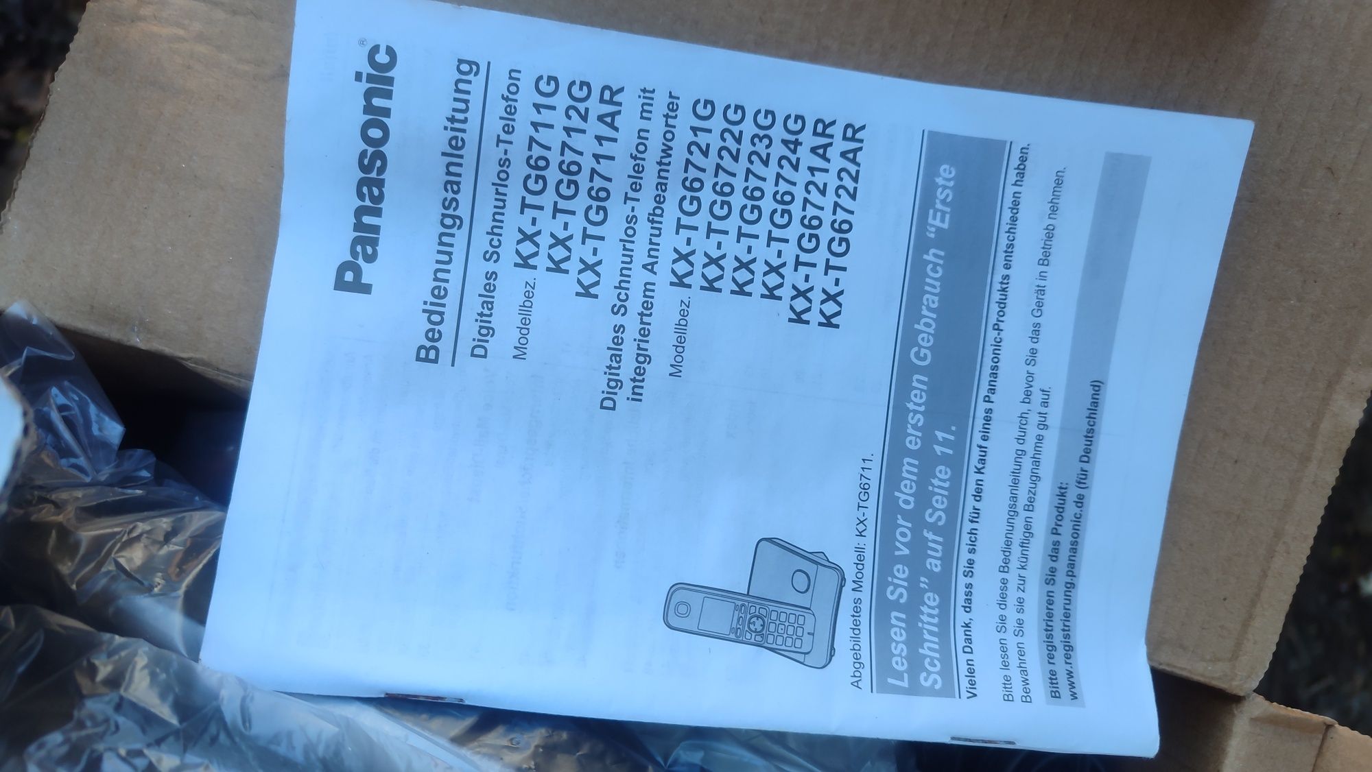 Telefony stacjonarne Panasonic KX-TG6723