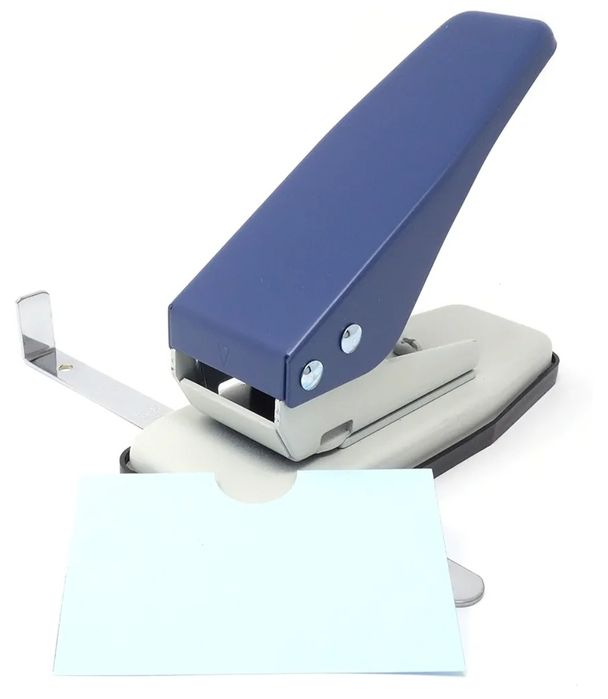 Діркопробивач для пробивання півкруглих отворів