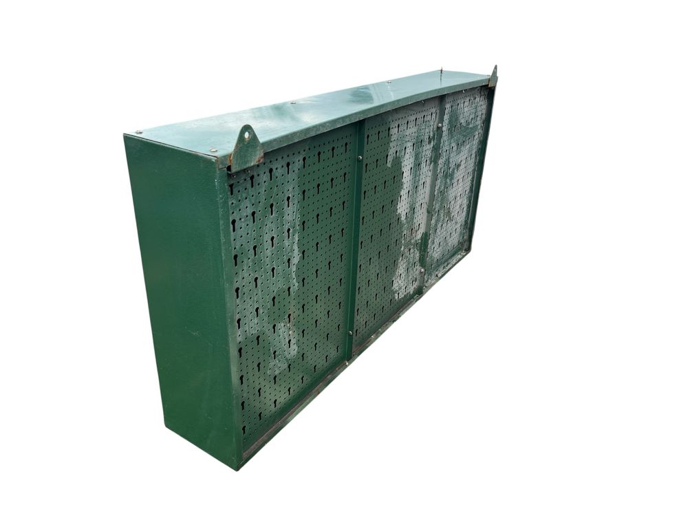 Szafka narzędziowa metalowa perforowana 120x60x20 cm – zamykana