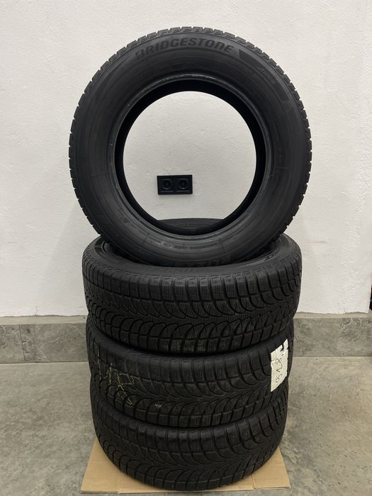 Шини 235/60/18 Bridgestone Blizzak LM-80 evo зима