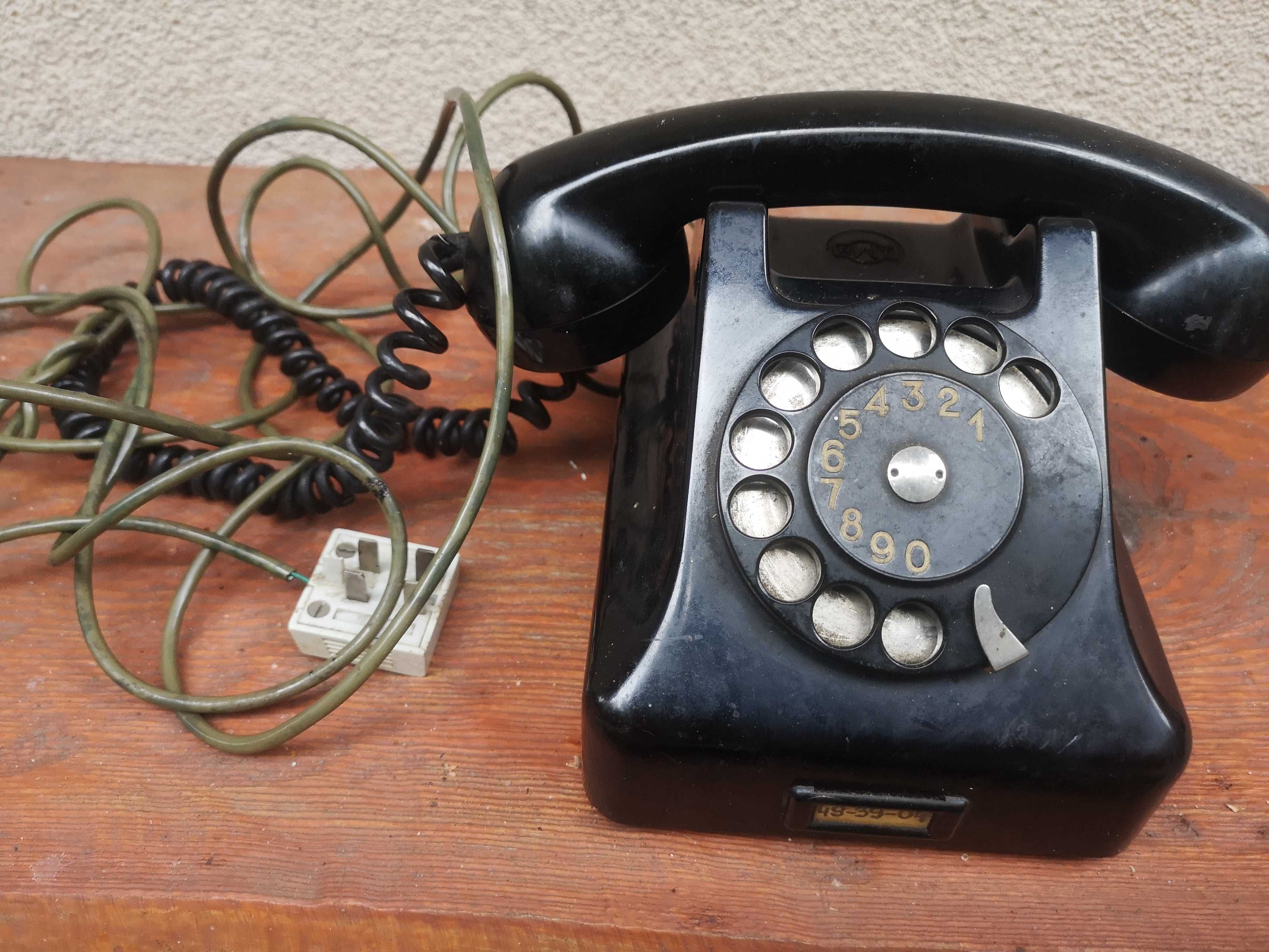 Stary zabytkowy telefon rwt 1957r z kablem zasilającym