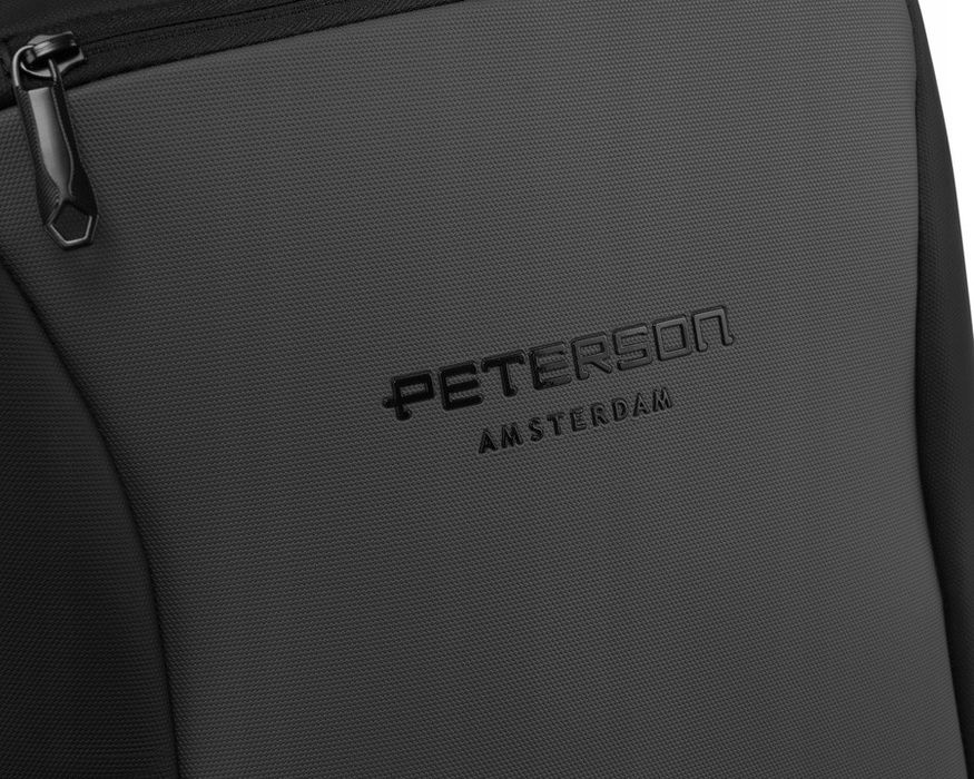 duży, pojemny plecak z portem usb i miejscem na laptopa - peterson