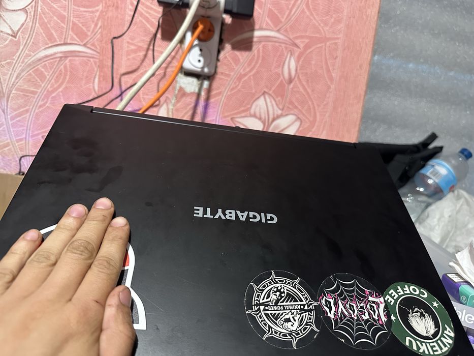 Продам ноутбук gigabyt(игровой)