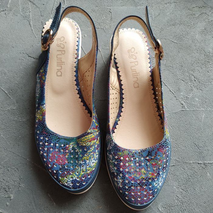 Босоніжки 38-39 розмір