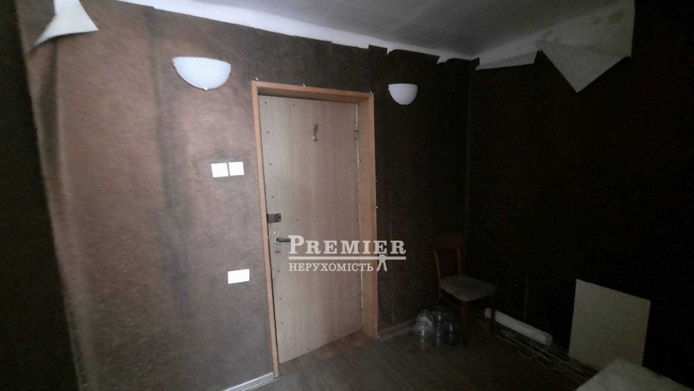 У продажу кімната у комунальній квартирі 18.4 кв.м.