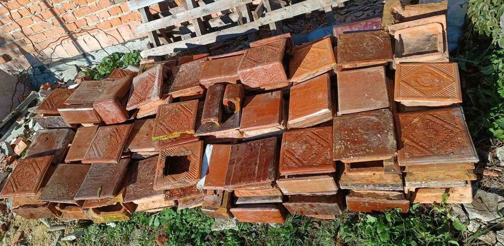 Продам піч (стояк) + кухня з кахелю. Ціна за два комплекти.