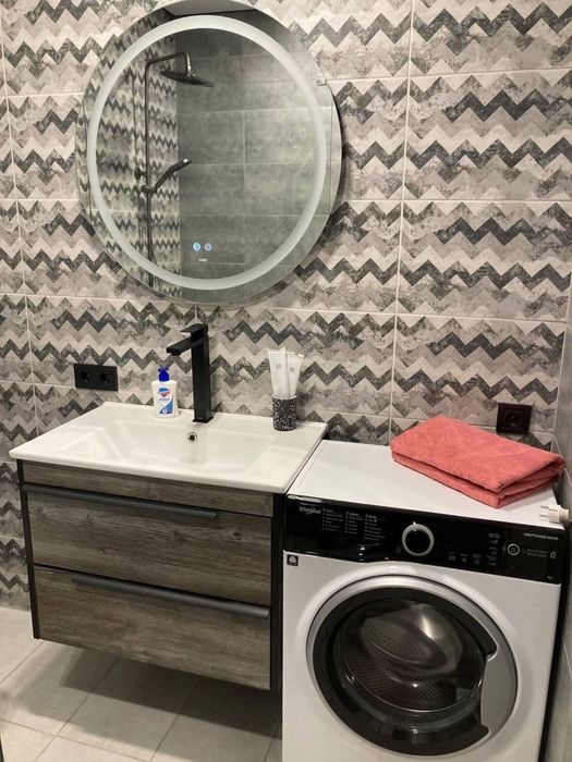 Чорновола. Панорама Де Люкс. Озеро