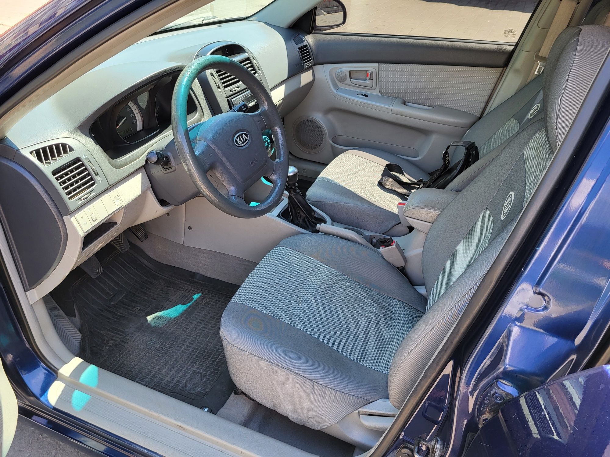 Продам Kia Cerato 1.6