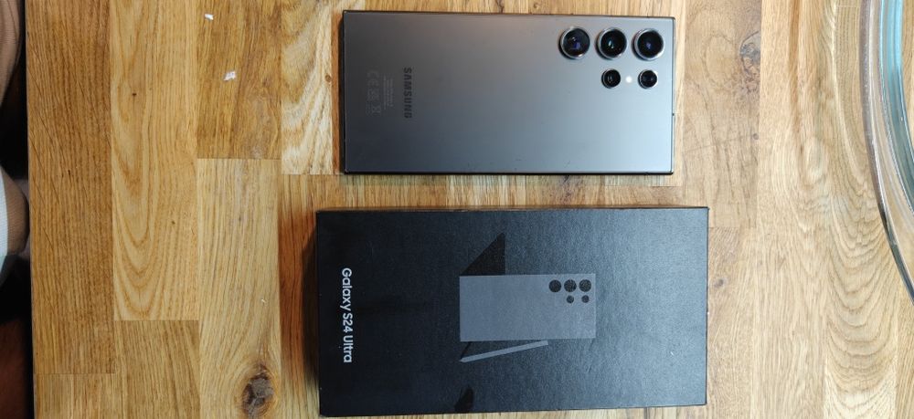 Samsung Galaxy S24 Ultra – 12/256 GB – stan bardzo dobry – gwarancja