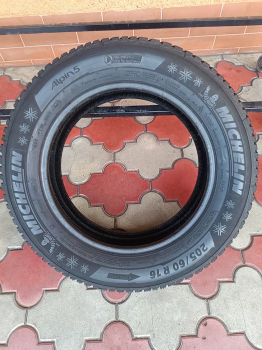 Opony zimowe 205/60/16 Michelin