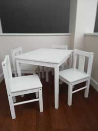 Conjunto de mesa e 4 cadeiras (Ikea) para criança