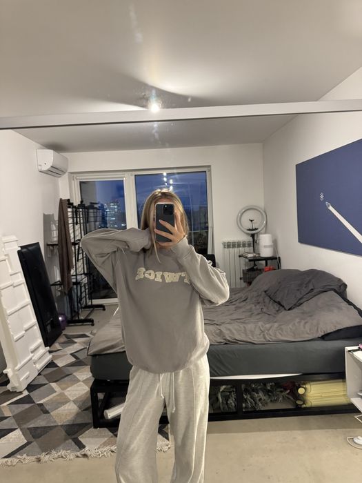 Блакитний світшот Twice