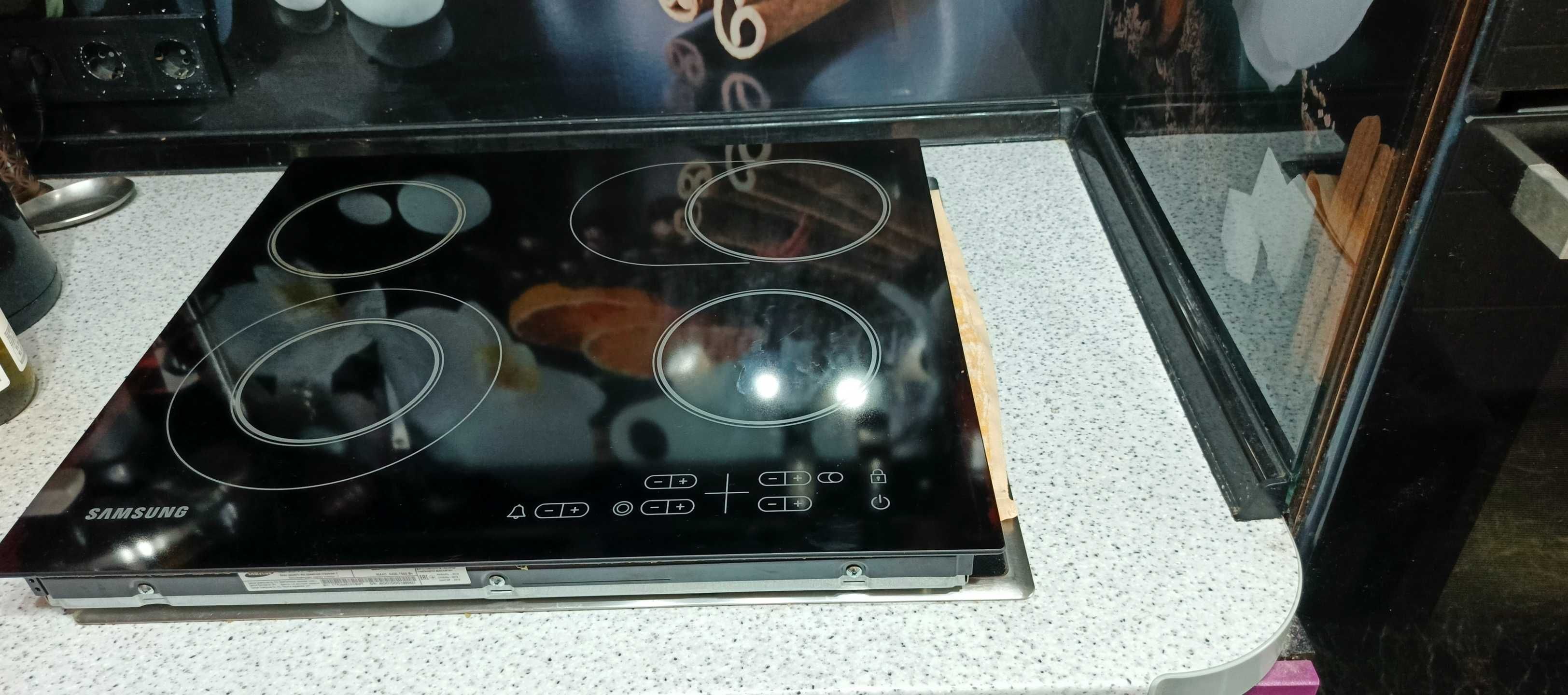 Поверхня електрична SAMSUNG CTR364EC01