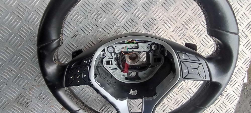 kierownica skórzana multifunkcja  łopatki mercedes glk x204