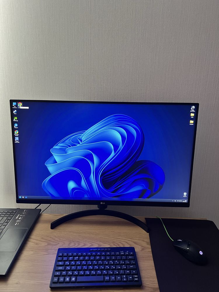 Монітор LG 32QN600-B