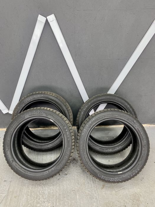 245/45/18 nokian hakkapelitta 9