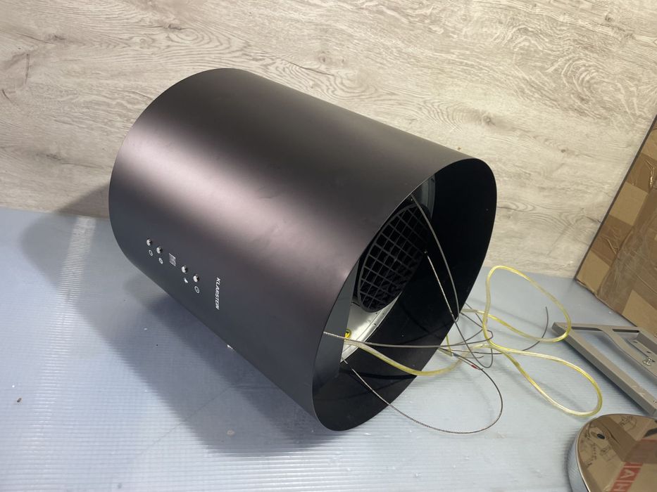 Острівна витяжка Klarstein Barett Island