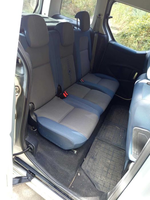 Sprzedam Berlingo z silnikiem 1.6 disel 90